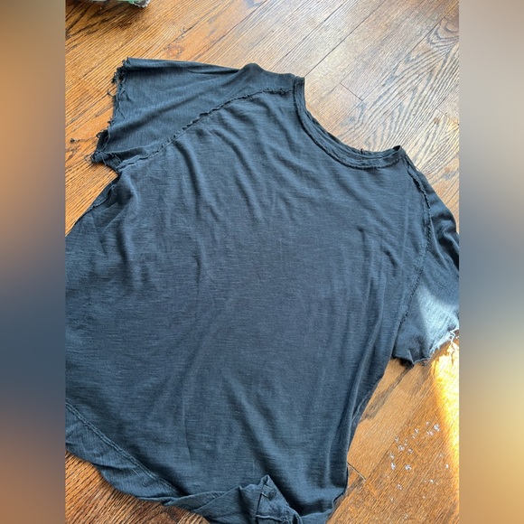 We the free distressed tshirt - Picture 1 of 4